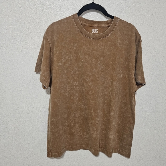 NWOT Bdg Urban Outfitters size large - Picture 1 of 12